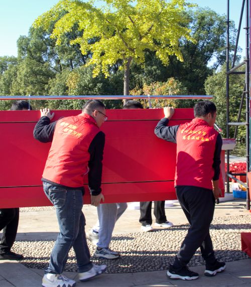 Community service activities in Suzhou